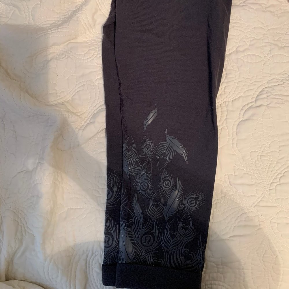 Grey lululemon cropped leggings size 8